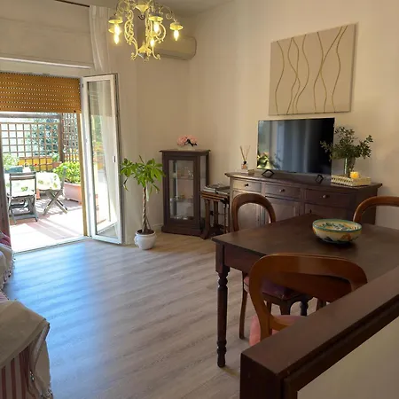 Apartamento Casa Burano-terrazza Relax Tra Mare E Natura *