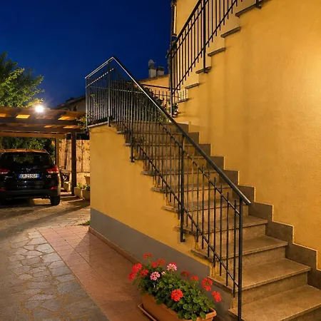 Casa Burano-terrazza Relax Tra Mare E Natura
